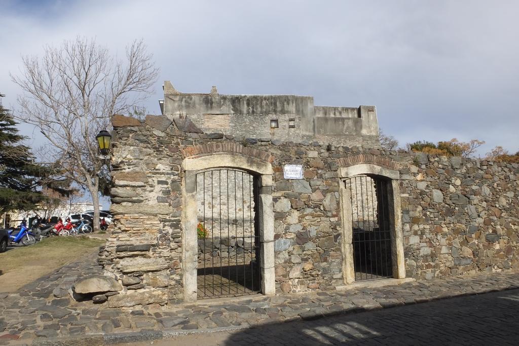 Don Antonio Posada Colonia del Sacramento Bagian luar foto